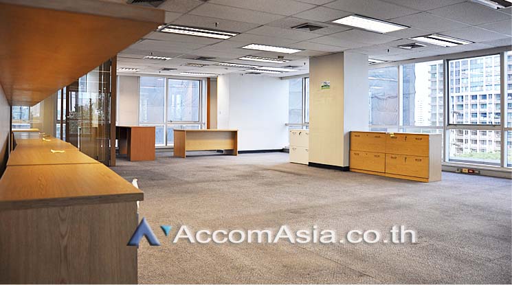  1  Office Space For Rent in Ploenchit ,Bangkok MRT Lumphini at Kian Gwan 3 AA15851